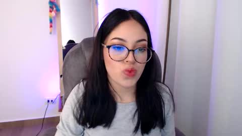 Liss online show from November 24, 1:51 am