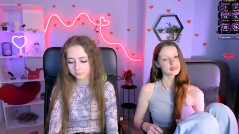 khloebeauty online show from April 18, 9:04 pm