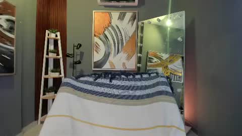Kiara online show from June 18, 12:10 pm