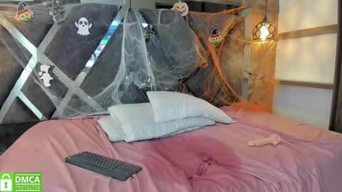 kiara_velvet__ online show from October 31, 6:26 am