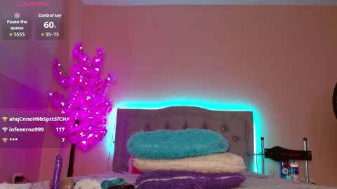 Kiara Benedetti online show from December 3, 12:13 am