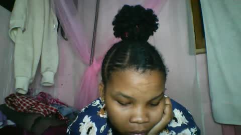 kiarah 69 online show from May 16, 1:41 am