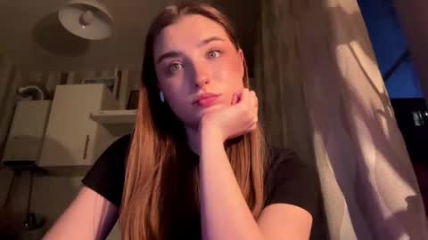 Ola my name is Lissa  Lets hit 10 Thumbs Up together   online show from March 13, 3:35 pm