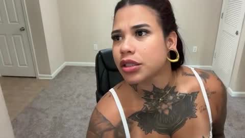 kikilove online show from June 11, 10:28 pm