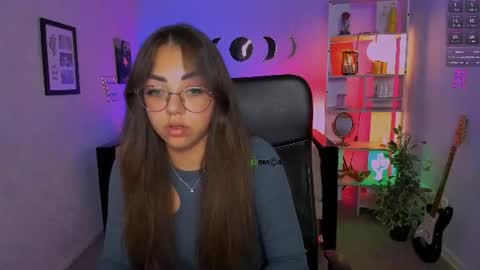 kiki_swan online show from July 13, 12:06 pm