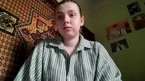 kikibang_ online show from April 14, 9:20 am