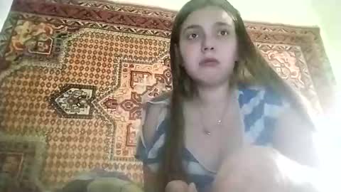 kikibang_ online show from December 17, 8:13 pm