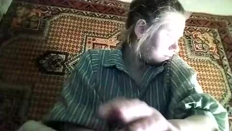 kikibang_ online show from April 21, 6:48 pm