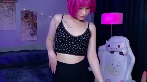 Kiki online show from December 18, 9:47 am