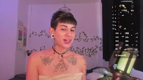 Bella online show from May 4, 9:29 pm