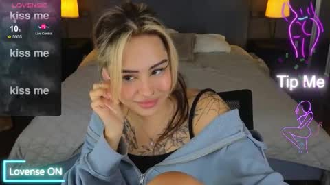 Kim online show from October 16, 5:32 am