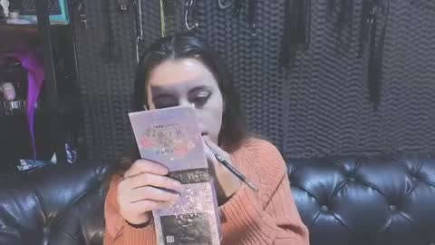  KIMBERLY SWAN  online show from February 13, 4:28 pm