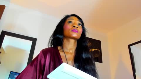 Kimberly Banks online show from January 13, 10:52 am