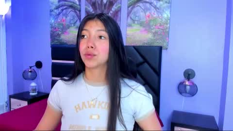 Kimberly Villalobos online show from September 18, 12:04 pm