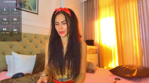 KIm online show from June 2, 2:18 pm