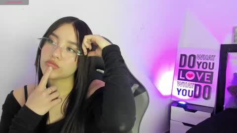 Snapshot of kimgarcez chatting on September 18, 9:24 pm Kim online show from September 18, 9:24 pm