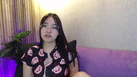 Snapshot of kimgarcez chatting on October 9, 9:19 pm Kim online show from October 9, 9:19 pm