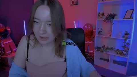 just Kimi  online show from January 5, 5:27 pm