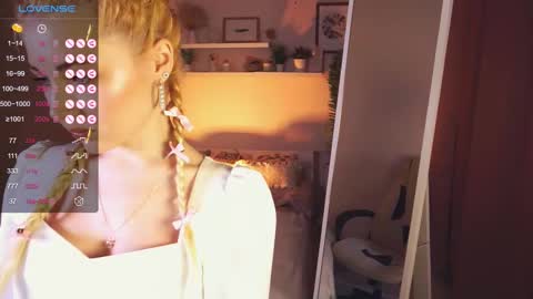  Your Kimmie  follow me  online show from February 9, 2:29 pm