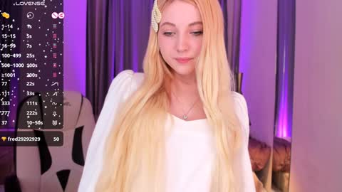  Your Kimmie  follow me  online show from December 20, 2:05 pm