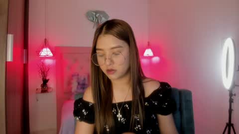 Jihyo online show from January 24, 8:11 pm