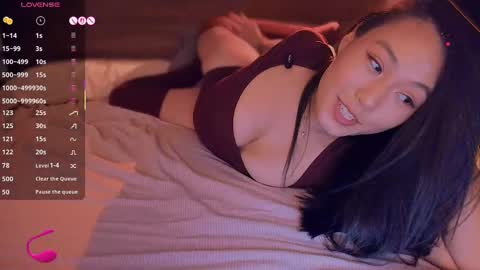 Snapshot of kimmy_chi chatting on October 9, 6:12 pm Lo online show from October 9, 6:12 pm