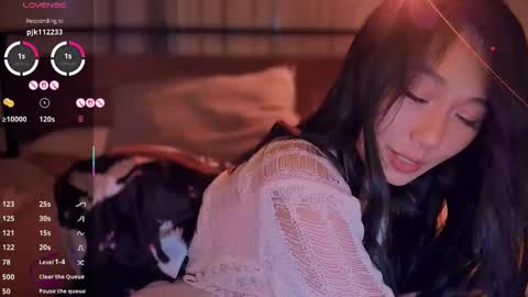 Snapshot of kimmy_chi chatting on October 6, 5:51 pm Lo online show from October 6, 5:51 pm