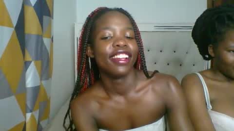 kinky_aria online show from October 5, 6:35 pm