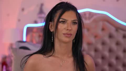 kinkyamelie online show from February 7, 6:45 pm