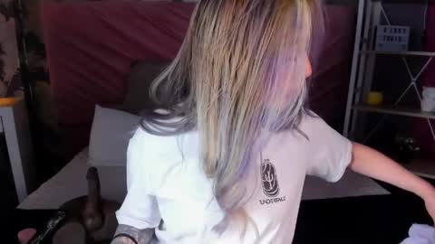  Sara  online show from April 16, 9:14 pm