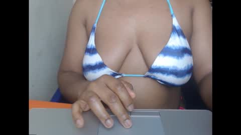 Snapshot of kinkyxxjuice chatting on September 9, 1:33 pm kinkyxxjuice online show from September 9, 1:33 pm