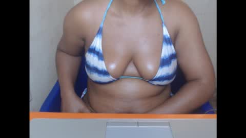 Snapshot of kinkyxxjuice chatting on September 16, 2:25 pm kinkyxxjuice online show from September 16, 2:25 pm