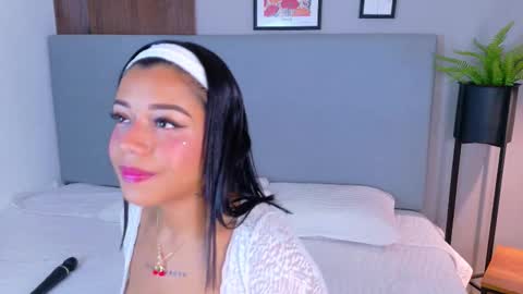 KiO online show from February 20, 7:58 pm