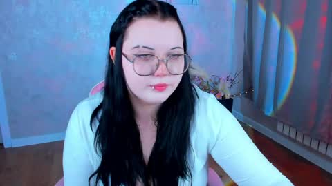 kira online show from April 12, 9:23 am