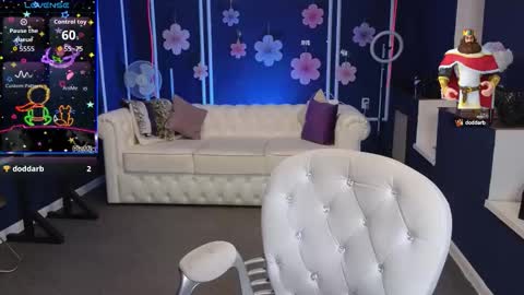 Kira Kennet online show from October 3, 9:14 am