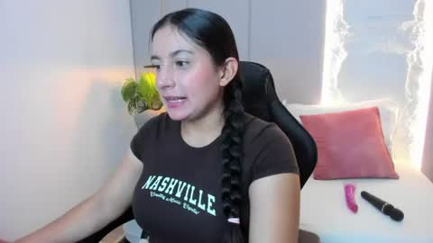 K I R A online show from June 16, 12:39 pm