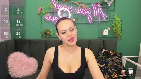 KIRA online show from May 11, 1:40 am