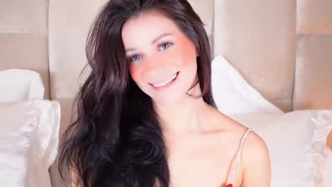 kira online show from March 9, 9:25 pm