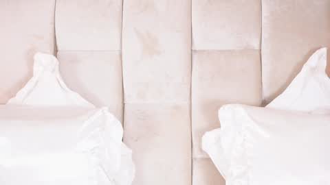 kira online show from December 8, 4:50 pm