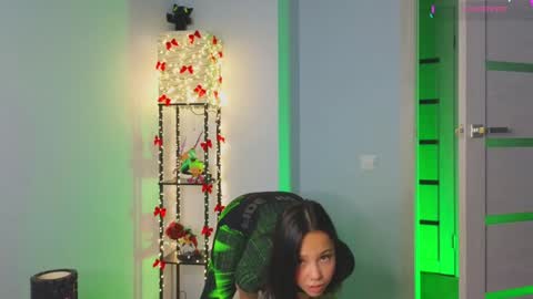 Kiara online show from January 1, 8:47 pm