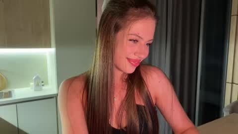 Kira online show from September 17, 5:00 pm