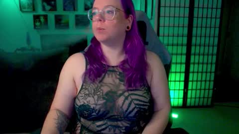 KiraSpitQueen online show from March 18, 3:33 am