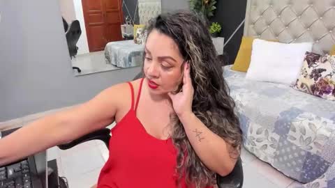 kriss online show from October 15, 7:05 pm