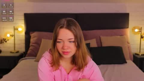 Kiss Moon online show from March 3, 7:25 am