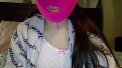 Snapshot of kissandtell1357 chatting on October 16, 3:58 pm kissandtell1357 online show from October 16, 3:58 pm