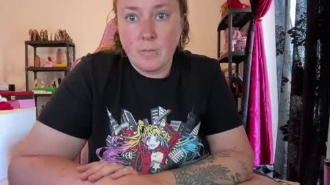 kissica online show from April 26, 3:32 pm