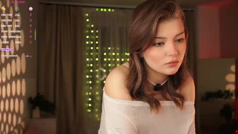 Mia online show from May 31, 7:48 pm