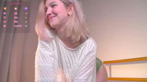 Kate  online show from September 27, 2:24 pm