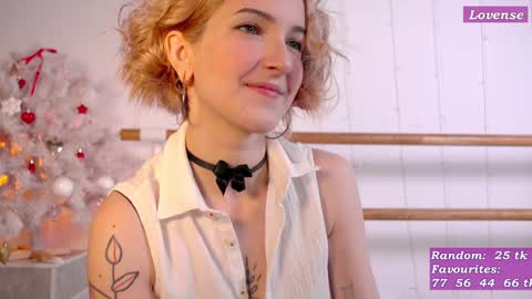 Kate  online show from January 19, 2:06 pm