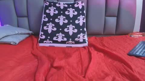 BELLA FLAME online show from September 12, 10:39 pm